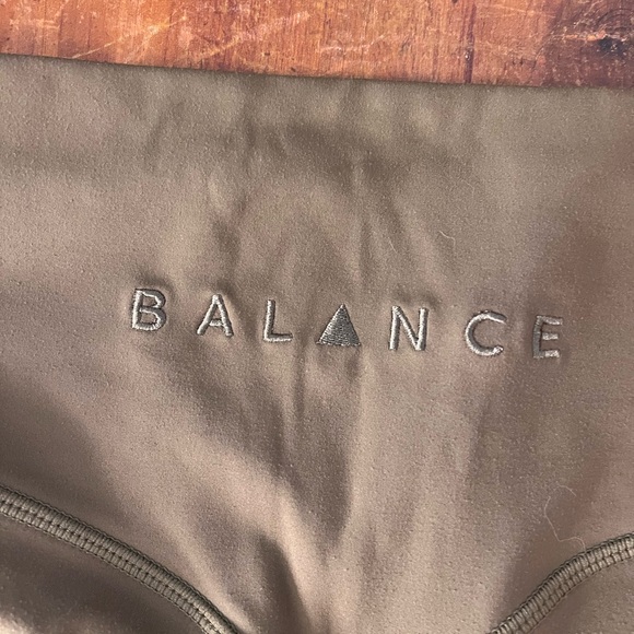 The cloud pant size small in color willow - no longer available! - Picture 4 of 5